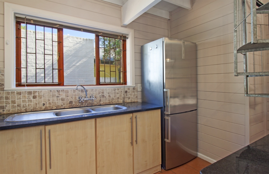 To Let 2 Bedroom Property for Rent in Kommetjie Western Cape